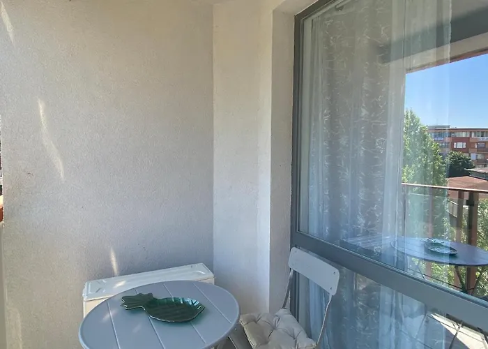 Paradiso 'в' 403 Fancy Apartment